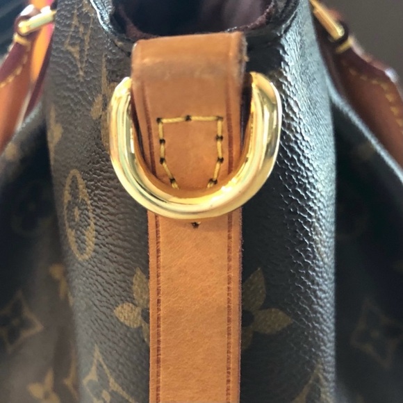 Louis Vuitton Monogram Turenne PM - Picture 14 of 16